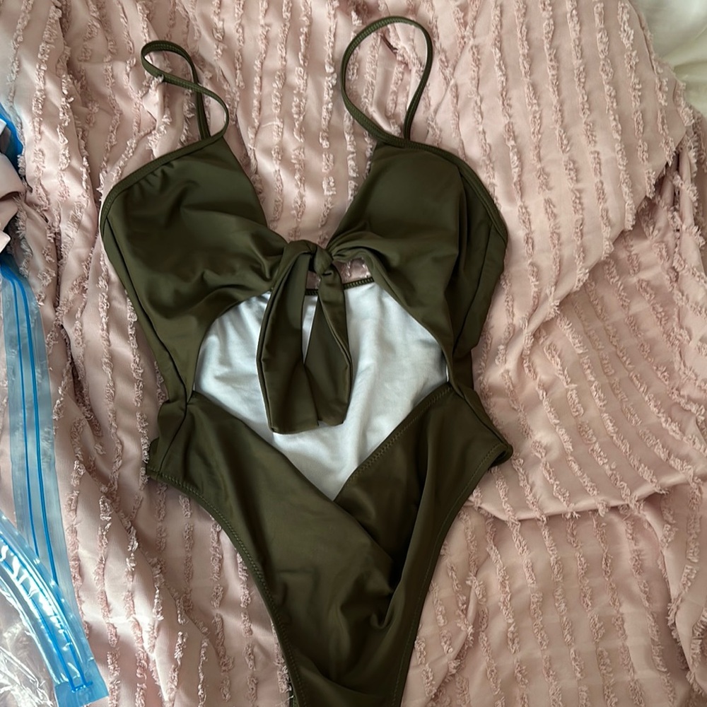 👙 2/$30 👙Olive Green One-Piece Swimsuit